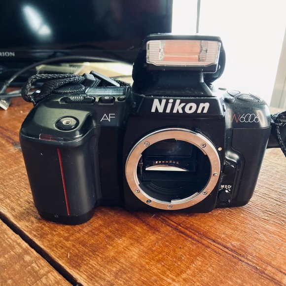 Nikon N6006 AF SLR Film Camera Body Pre-owned